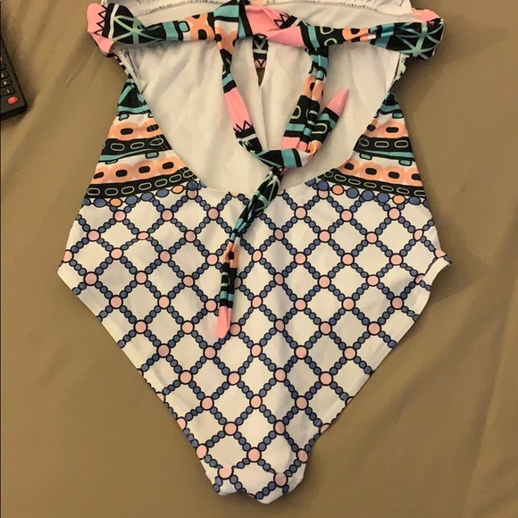 Bikinis - Picture 5 of 5